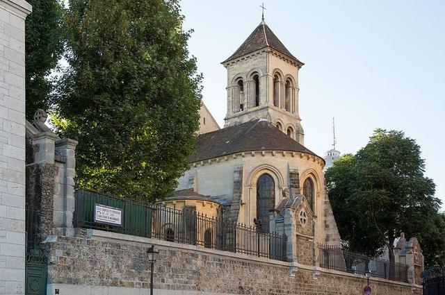 Церковь Сен-Пьер де Монмартр