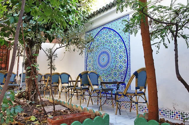 Чайный салон в парижской мечети