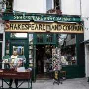Магазинчик "Шекспир и компания"
